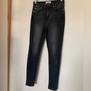 Free People charcoal skinny jeans, super comfy